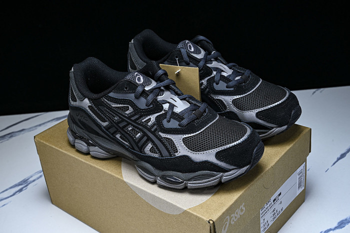 1201A789-020 GEL-NYC GRAPHITE GREY/BLACK