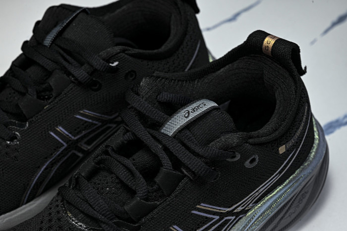 1011B922-001 GEL-NIMBUS 26 PLATINUM BLACK/CHAMPAGNE