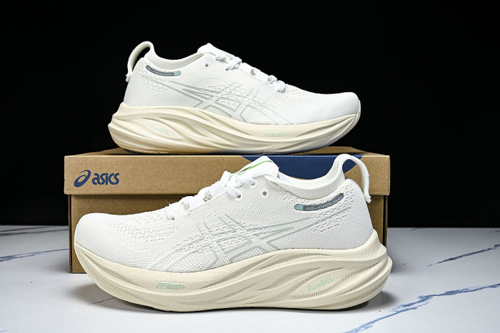 1011B794-101 GEL-NIMBUS 26 WHITE/WHITE