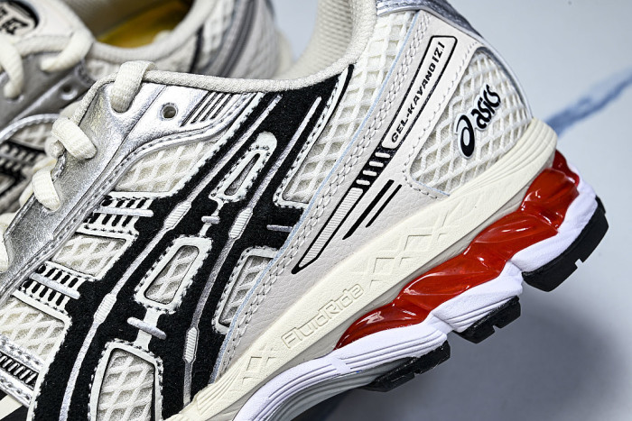 1203B103-100 GEL-KAYANO 12.1 CREAM/BLACK/RED