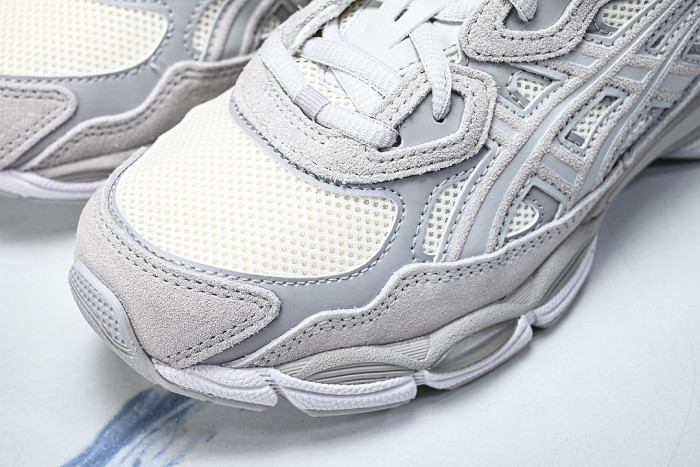 1203A663-101 GEL-NYC CREAM/CLOUD GREY