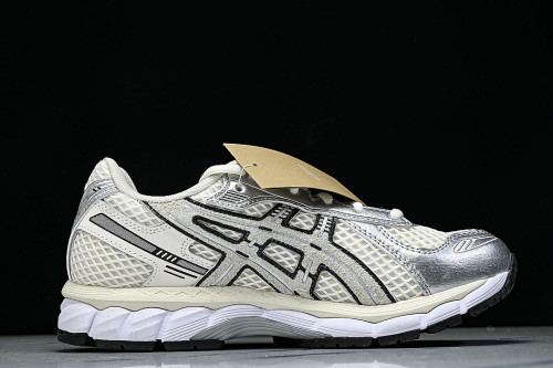 1203B103-100 GEL-KAYANO 12.1 CREAM/BLACK/RED