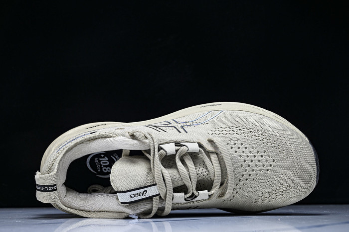 1011B794-021 GEL-NIMBUS 26 FEATHER GREY/BLACK