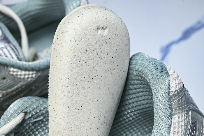 1203A675-100 GEL-KAYANO 12.1 CREAM/SAGE