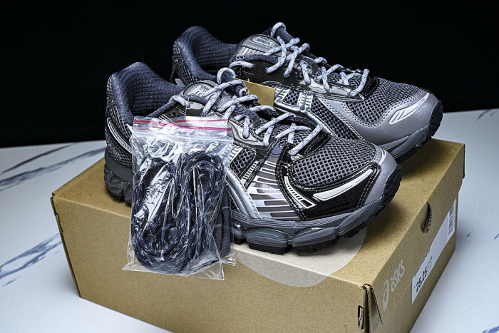 1203A930-020 GEL-KAYANO 12.1 TORNADO/PURE SILVER