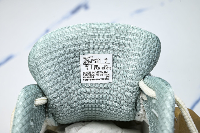 1203A675-100 GEL-KAYANO 12.1 CREAM/SAGE