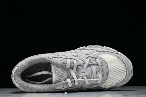 1203A663-101 GEL-NYC CREAM/CLOUD GREY