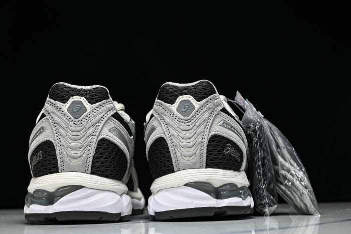 1203A846-020 GEL-KAYANO 12.1 PEAT/CREAM