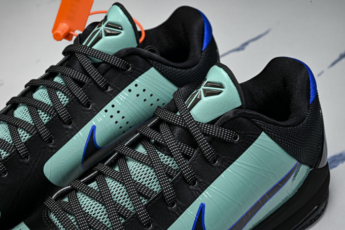 IH0274-300 ZOOM KOBE 5 CHAOS CASUAL SNEAKERS SKY BLUE/BLACK