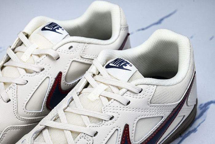 IH4380-110 GATO LOW-TOP CASUAL SHOES PALE IVORY/UNIVERSITY RED/GUM DARK BROWN/THUNDER BLUE