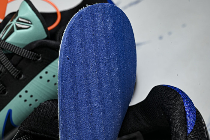 IH0274-300 ZOOM KOBE 5 CHAOS CASUAL SNEAKERS SKY BLUE/BLACK