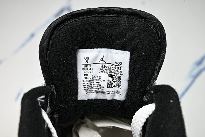 HJ6777-101 JORDAN CMFT ERA SAIL/BLACK/LIGHT CREAM/REDSTONE