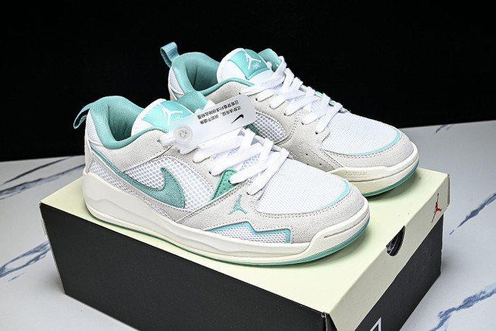 HJ6778-113 JORDAN CMFT ERA WHITE/SAIL/WASHED TEAL