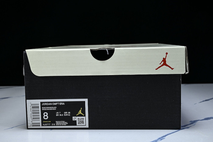 HJ6777-018 JORDAN CMFT ERA BLACK/SAIL/COCONUT MILK/STARFISH