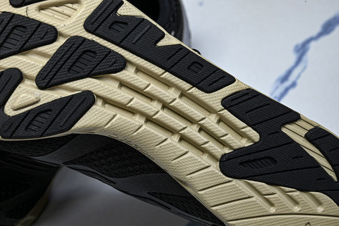 HP3523 ADIZERO PR CORE BLACK/CORE WHITE/CREAM WHITE