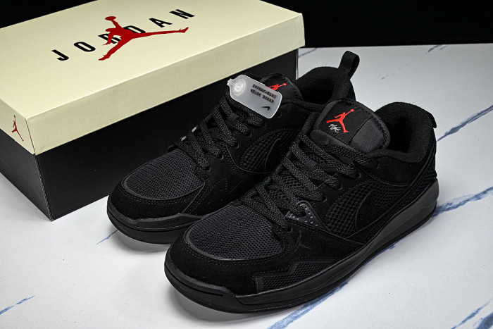HJ6777-060 JORDAN CMFT ERA BLACK/GYM RED/ANTHRACITE/BLACK
