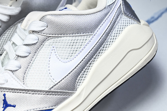 IW2023-011 JORDAN CMFT ERA WHITE/SILVER/BLUE