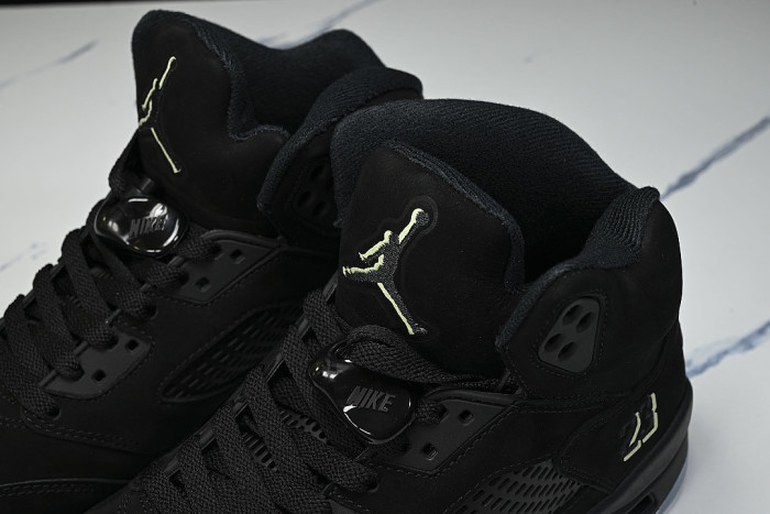 HQ7978-001 AIR JORDAN 5 RETRO OG AJ5 BASKETBALL SHOES BLACK/INKINESS