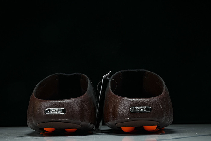 IR2175-200 MIND 001 FLYKNIT SLIDE BRONZE ECLIPSE/TOTAL ORANGE/BLACK