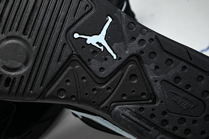 HJ6777-002 JORDAN CMFT ERA BLACK/SAIL/COOL GREY/MINERAL