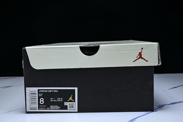 HJ6777-002 JORDAN CMFT ERA BLACK/SAIL/COOL GREY/MINERAL