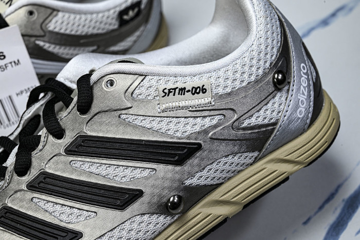 HP3521 ADIZERO PR CLOUD WHITE/SILVER METALLIC/CORE BLACK
