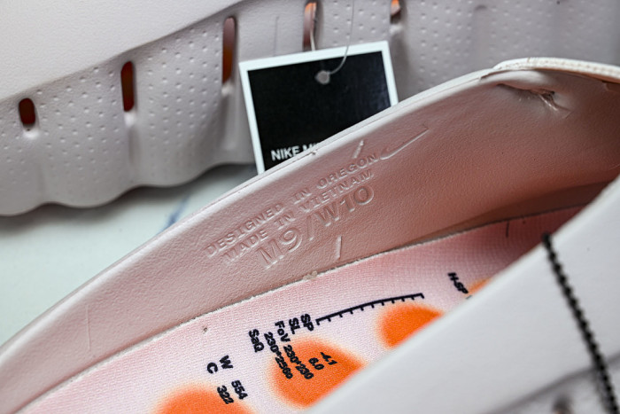 HQ4307-610 MIND 001 SLIDE PEARL PINK/HYPER CRIMSON/BLACK/CHROME
