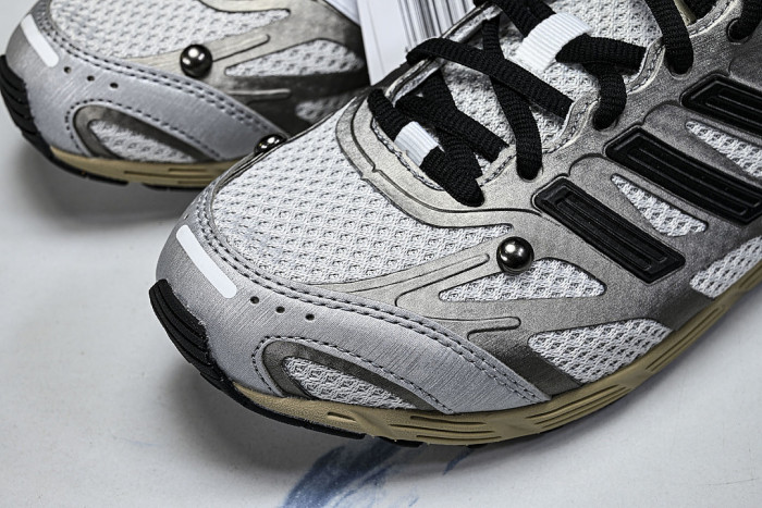 HP3521 ADIZERO PR CLOUD WHITE/SILVER METALLIC/CORE BLACK