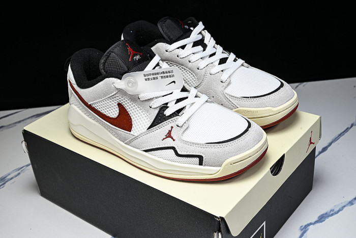 HJ6777-101 JORDAN CMFT ERA SAIL/BLACK/LIGHT CREAM/REDSTONE