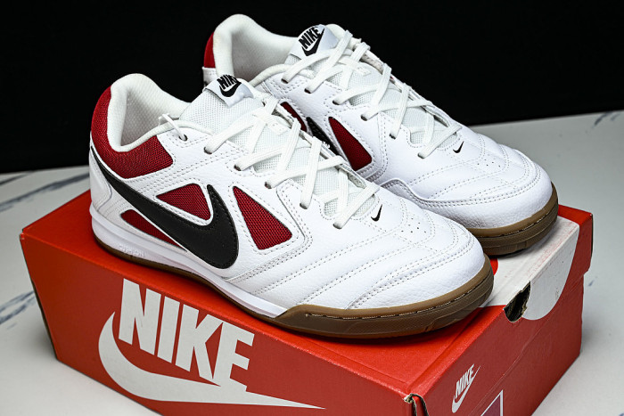 IB8509-100 GATO LOW-TOP CASUAL SHOES WHITE/GYM RED/GUM DARK BROWN/BLACK