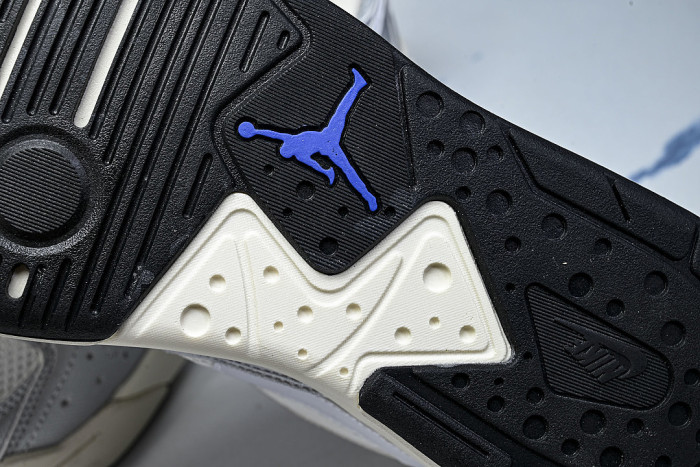 IW2023-011 JORDAN CMFT ERA WHITE/SILVER/BLUE