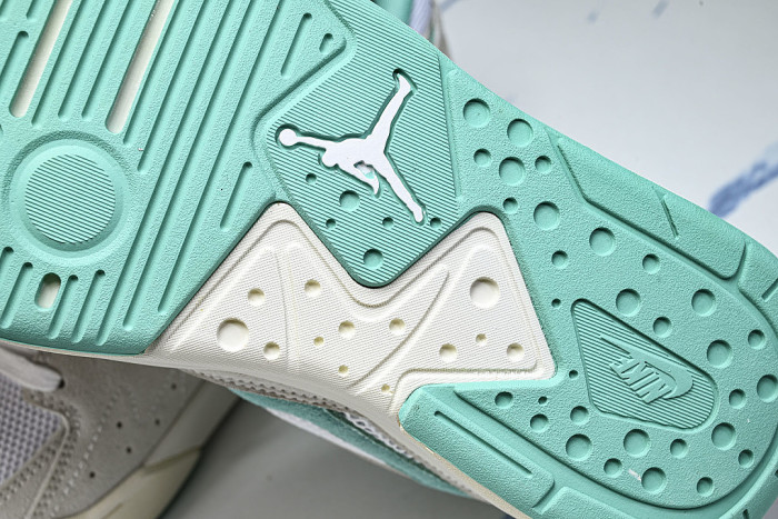 HJ6778-113 JORDAN CMFT ERA WHITE/SAIL/WASHED TEAL