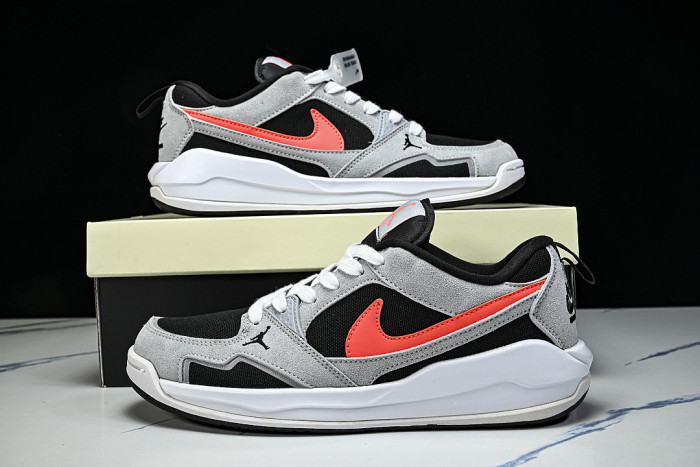 HJ6777- 006 JORDAN CMFT ERA BLACK/WOLF GREY/WHITE/INFRARED 23