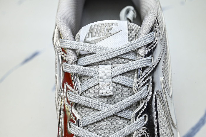 IB3566-001 GATO LV8 LOW-TOP CASUAL SHOES METALLIC SILVER/WHITE/GUM LIGHT BROWN/METALLIC SILVER