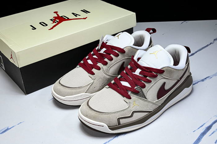 IQ9781-261 JORDAN CMFT ERA LOW-TOP RETRO CASUAL SPORTS SHOES BROWN/RED