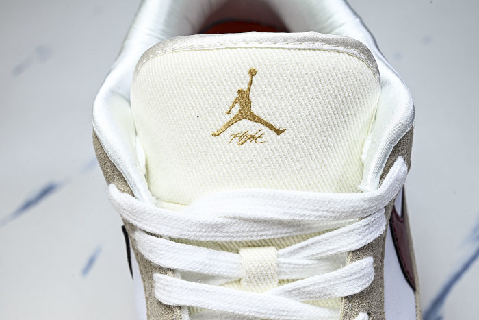 IQ3473-161 JORDAN CMFT ERA SE WHITE/TEAM CRIMSON-SAIL-DUSTY PEACH-SEA GLASS-CREAM II