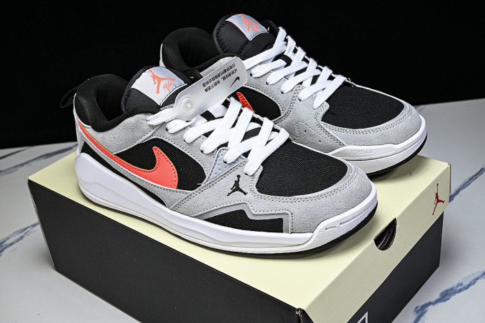 HJ6777- 006 JORDAN CMFT ERA BLACK/WOLF GREY/WHITE/INFRARED 23