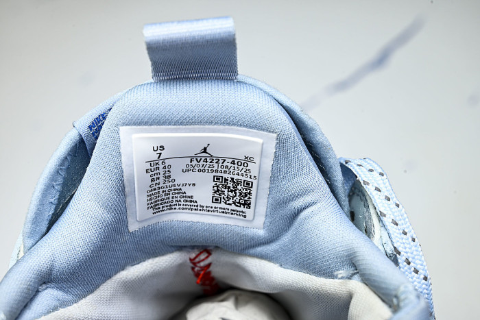 FV4227-400 JORDAN 1 LOW ELEMENT GORE-TEX GLACIER BLUE/SILVER/PALE BLUE/LIGHT ARMORY BLUE
