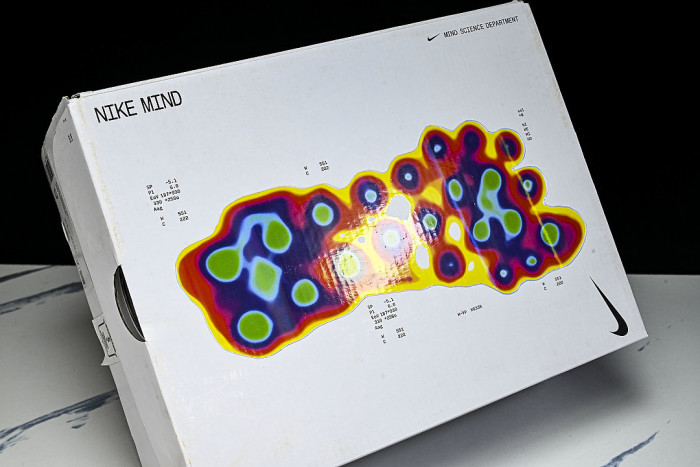 HQ4307-610 MIND 001 SLIDE PEARL PINK/HYPER CRIMSON/BLACK/CHROME