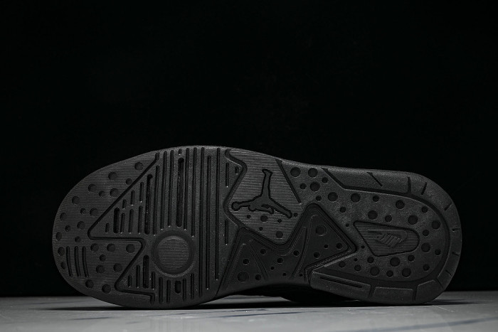 HJ6777-060 JORDAN CMFT ERA BLACK/GYM RED/ANTHRACITE/BLACK