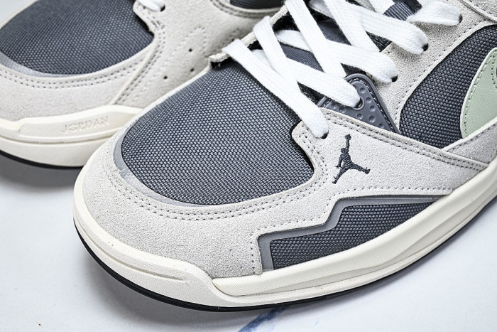HJ6777-003 JORDAN CMFT ERA COOL GREY/IRIS WHISPER/ANTHRACITE/JADE AURA