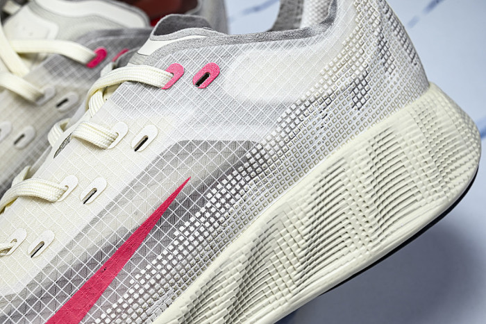 HM9697-013 AVA X BREATHABLE AND SUPPORTIVE RUNNING SHOES GREY/WHITE/PINK