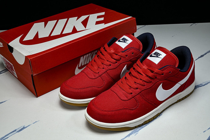 854166-600 BIG LUX LOW UNNIVERSITY RED/MIDNIGHT NAVY/GUM LIGHT BROWN/SAIL