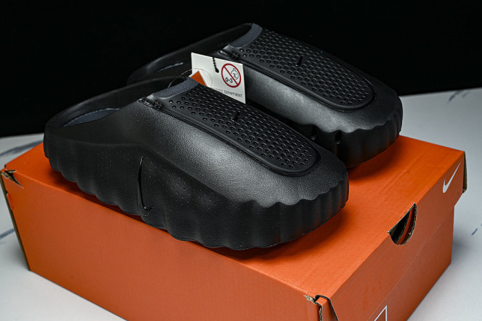 HQ4307-005 MIND 001 SLIDE BLACK/ANTHRACITE/COOL GREY