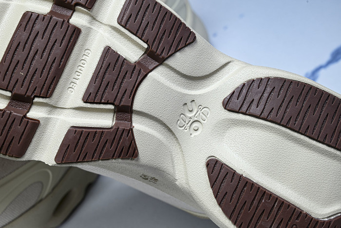 ON RUNNING LEISURE SPORTS SHOES BEIGE/BEIGE/BEIGE