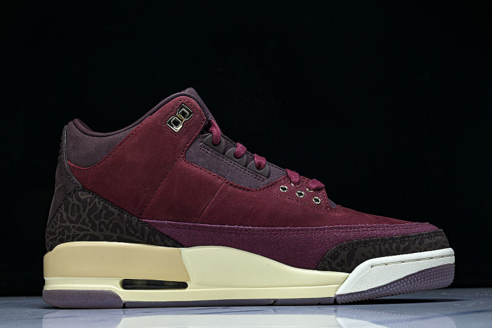IO7744-600 JORDAN 3 RETRO PRM TEAM RED/METALLIC GOLD/BURGUNDY CRUSH/COCONUT MILK/SMOKEY MAUVE