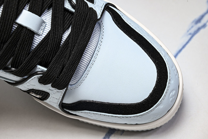 MAN TRAINER SPORTS SHOES LACE UP COWHIDE RUNNING SHOES CASUAL BOARD SHOES LIGHT BLUE/ICE BLUE
