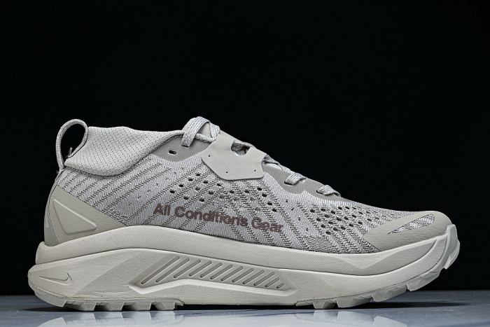 HV8113-200 ZOOMX ACG ZEGAMA CREAM II/SAFETY ORANGE/LIGHT OREWOOD BROWN