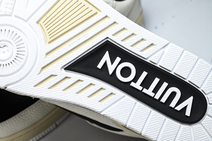 LEATHER SPORTS SHOES WHITE/BLACK/WHITE