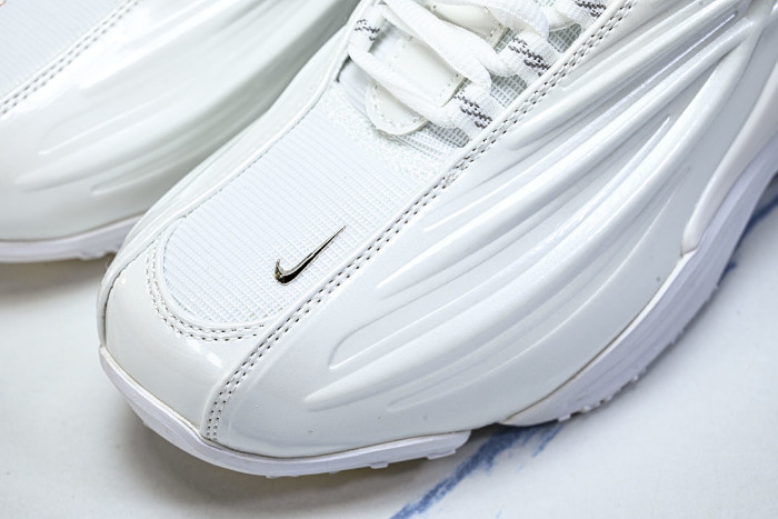 DZ7293-100 HOT STEP 2 WHITE/CHROME/UNIVERSITY GOLD